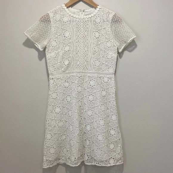 chinese dress ladies Lace Sleeve Cup Detail Mini Dress main image 1